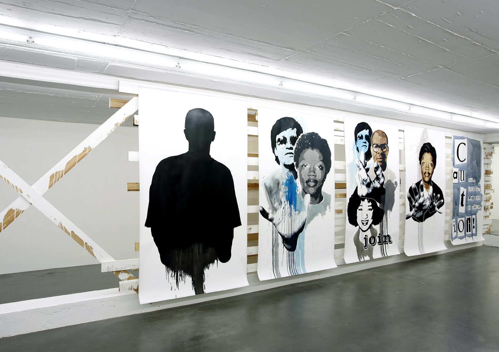 Daniela Brahm Community, 2006 wooden structure, paint, “Proclamation Poster / freedom”, oil on primed paper